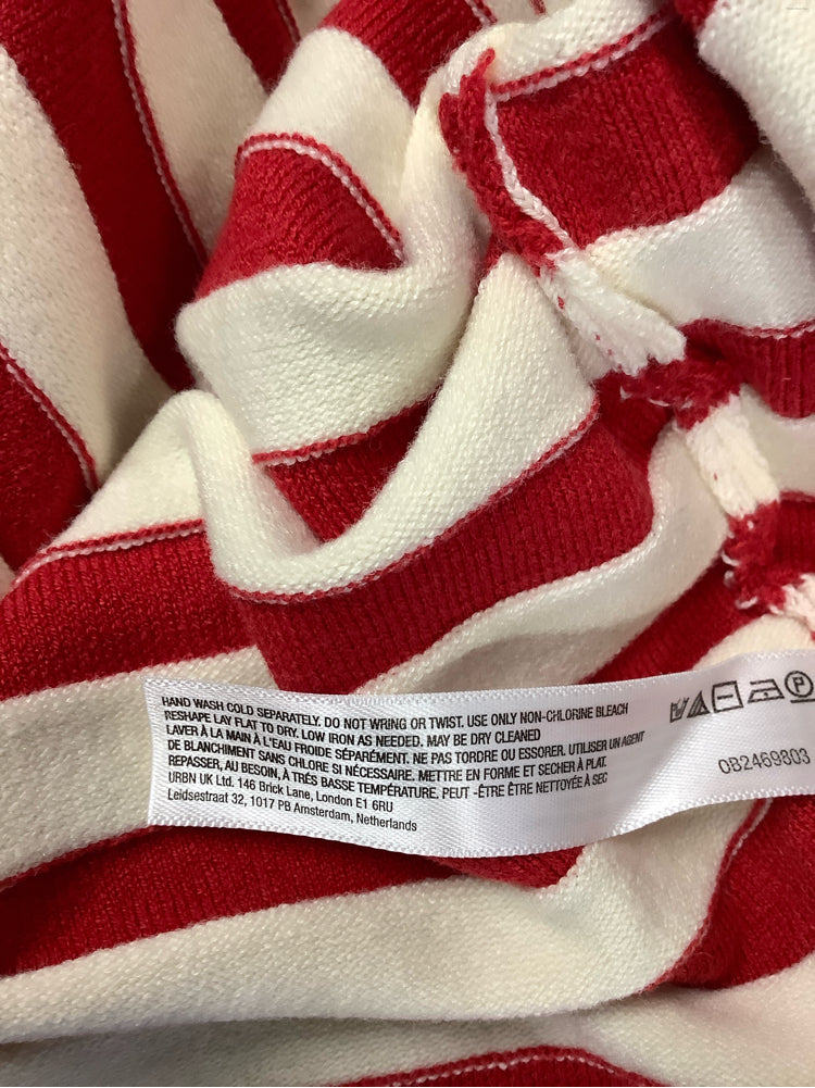 daily practice Size L Red & White Shirt