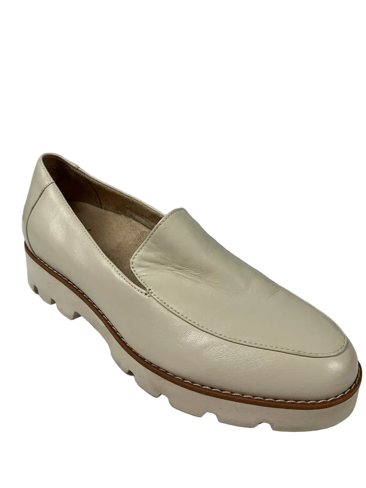 Vionic Shoe Size 7 Tan Kensley Loafers
