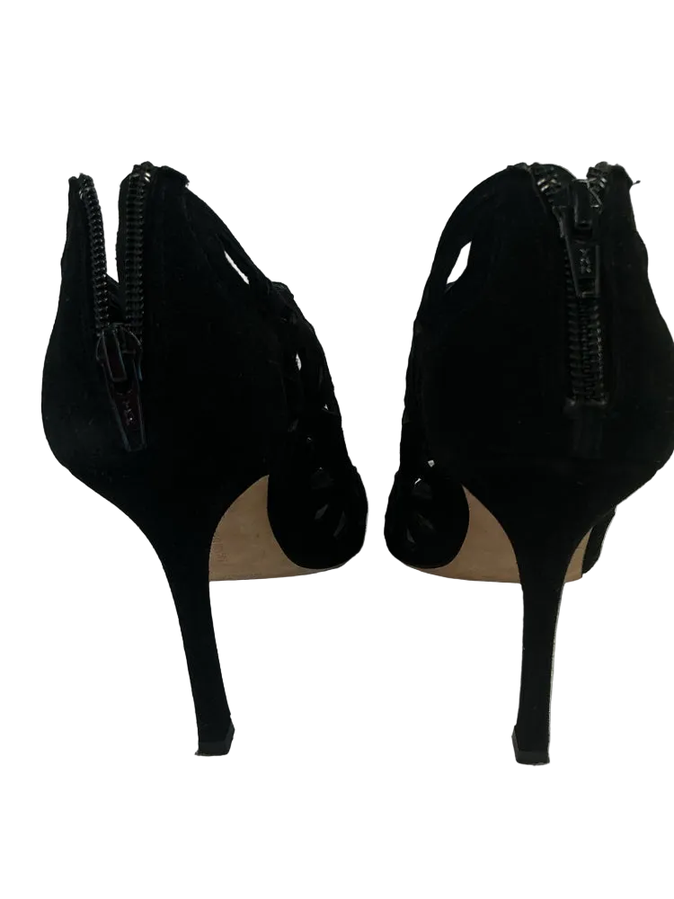 Manolo Blahnik Shoe Size 7.5 Black Heels