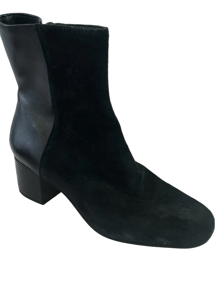 Donald Pliner Shoe Size 7 Black Booties