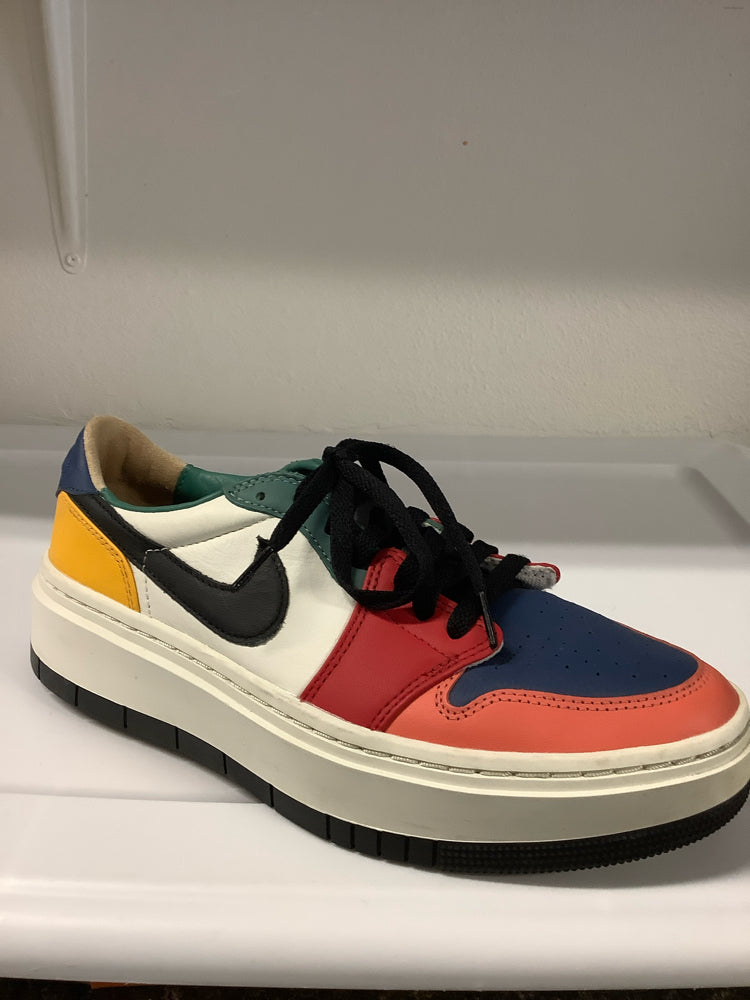 Nike Shoe Size 9 Multi-Color Sneakers