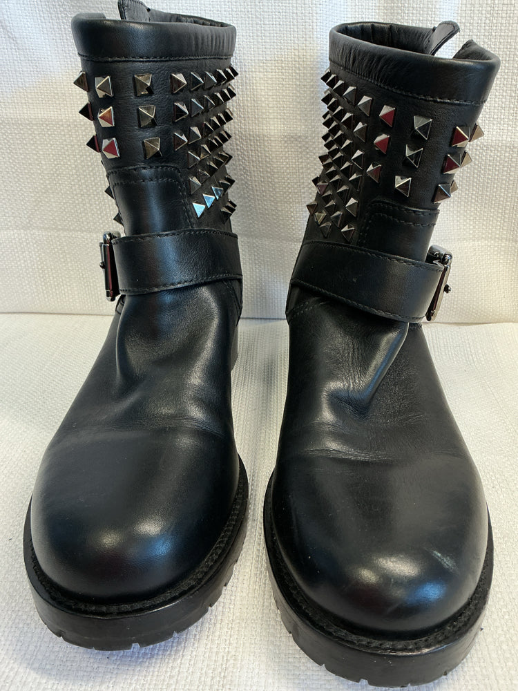 Valentino Shoe Size 9 Black Booties