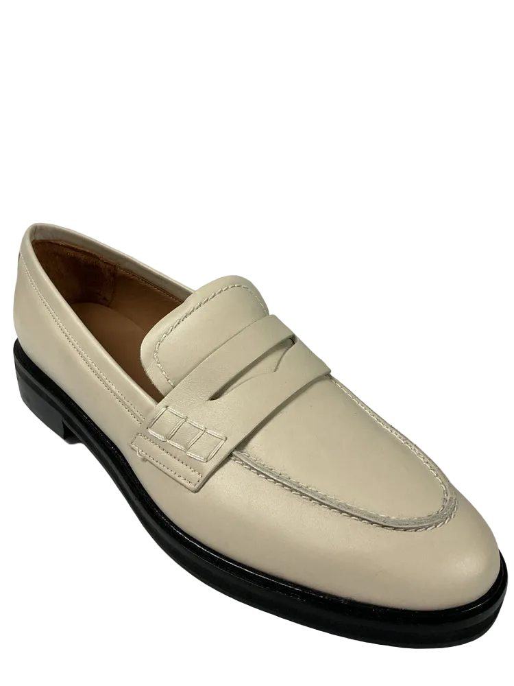 Flattered Shoe Size 11 Sara Loafers