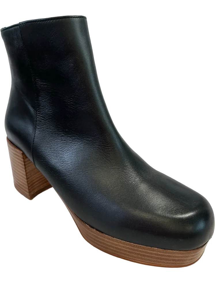 Intentionally Shoe Size 10.5 Black Speed Booties