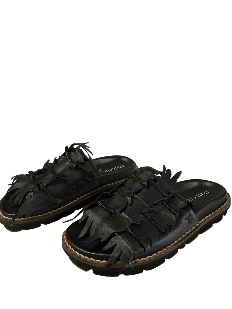 Patrizia Bonfanti Shoe Size 7 Black Sandals