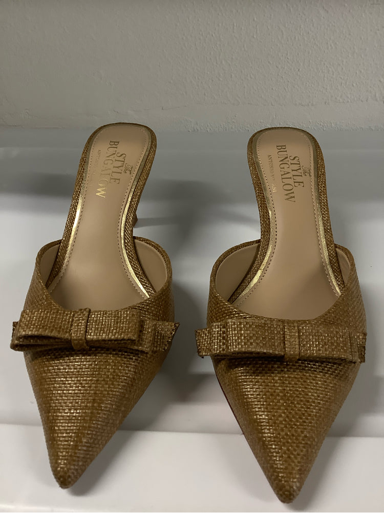 Antonio Melani Shoe Size 6.5 Brown Mules