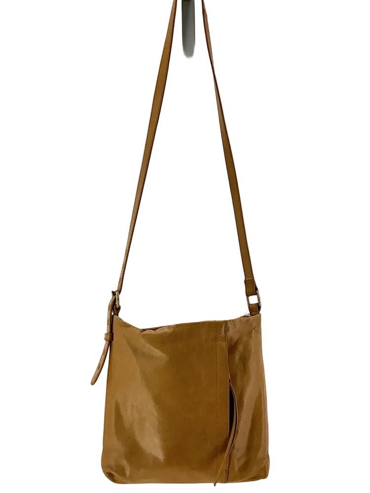 Hobo Tan Handbags