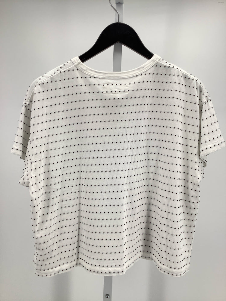 the GREAT Size M White & black Swiss Dot Shirt