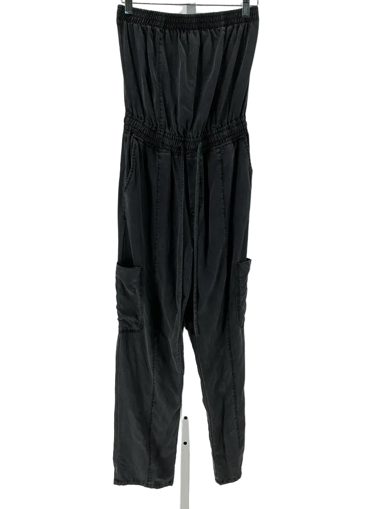 Evereve Size XS Black Jumpsuit