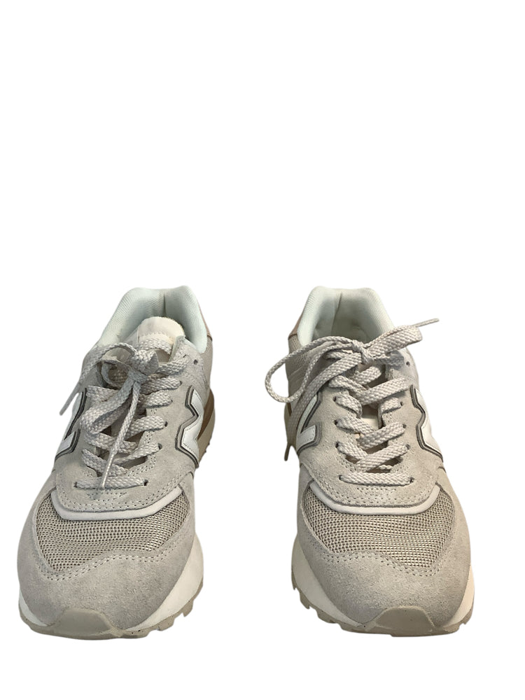 New Balance Shoe Size 6.5 Tan Sneakers