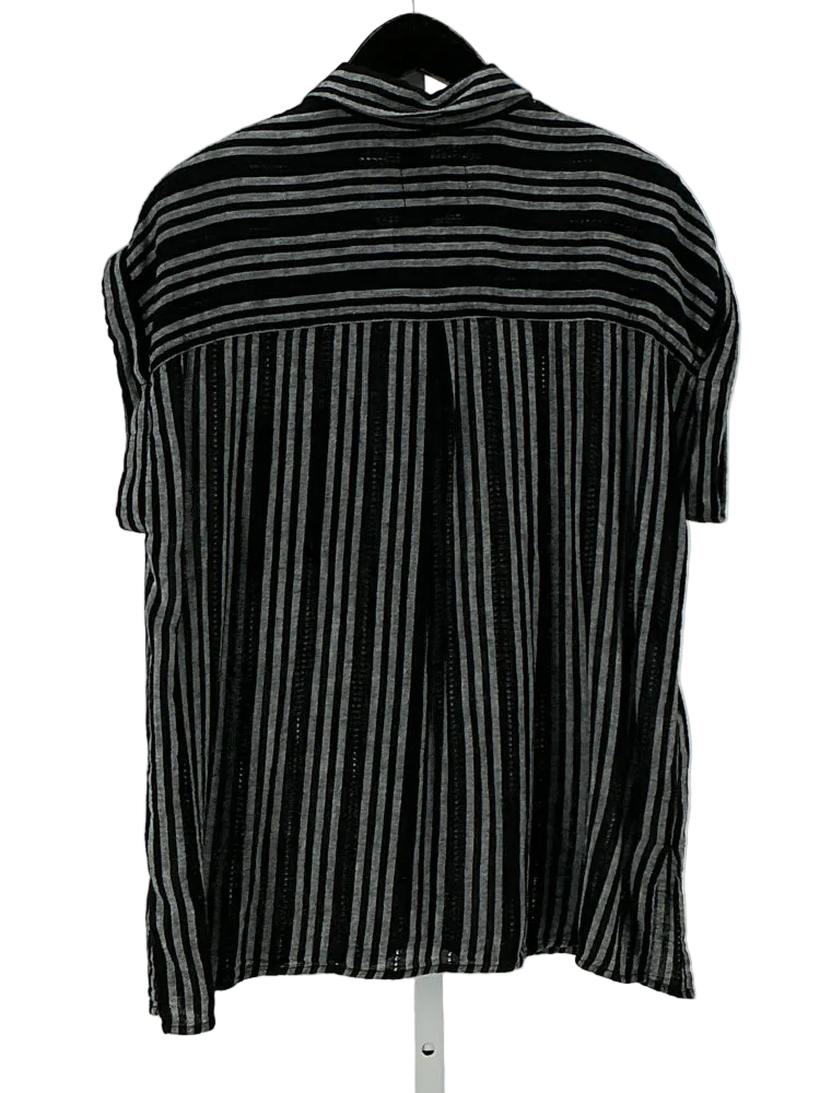 Rails Size M Black & White Shirt
