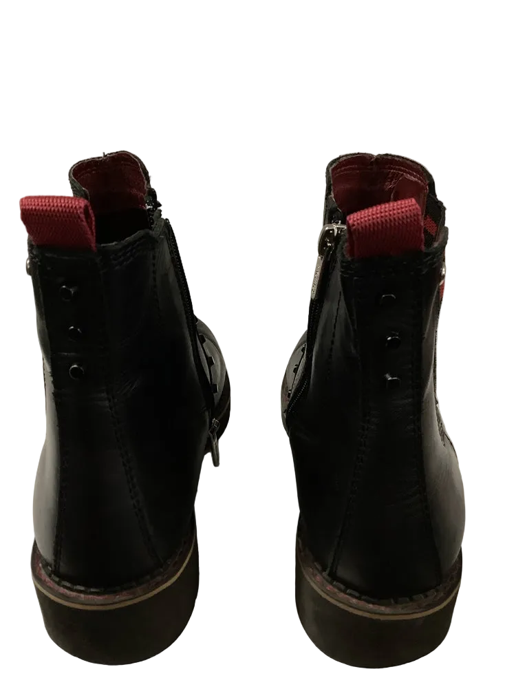 Pikolinos Shoe Size 8.5 Black & Red Victoria Booties