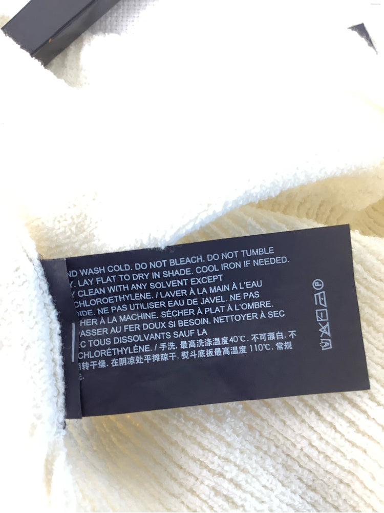 Theory Size M White Sweater
