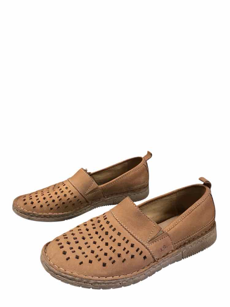 Josef Seibel Shoe Size 6 Tan Flats