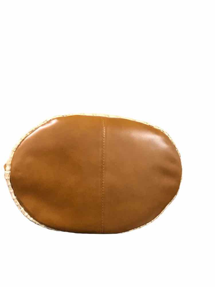Hobo Tan & White Sheila Handbags