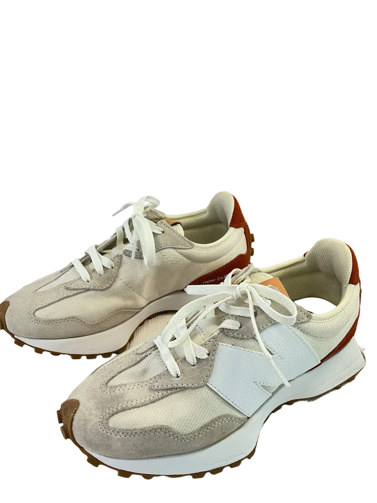 New Balance Shoe Size 8 Tan & Orange Sneakers