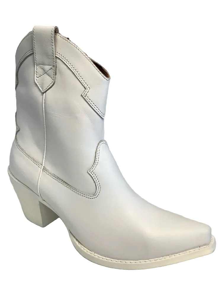 Jeffrey Campbell Shoe Size 8 White Rancher-Lo Booties