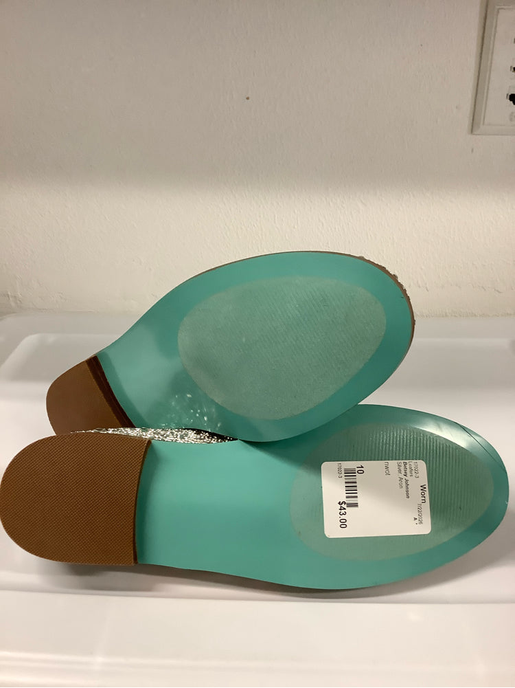 Betsey Johnson Shoe Size 10 Silver Aron Loafers