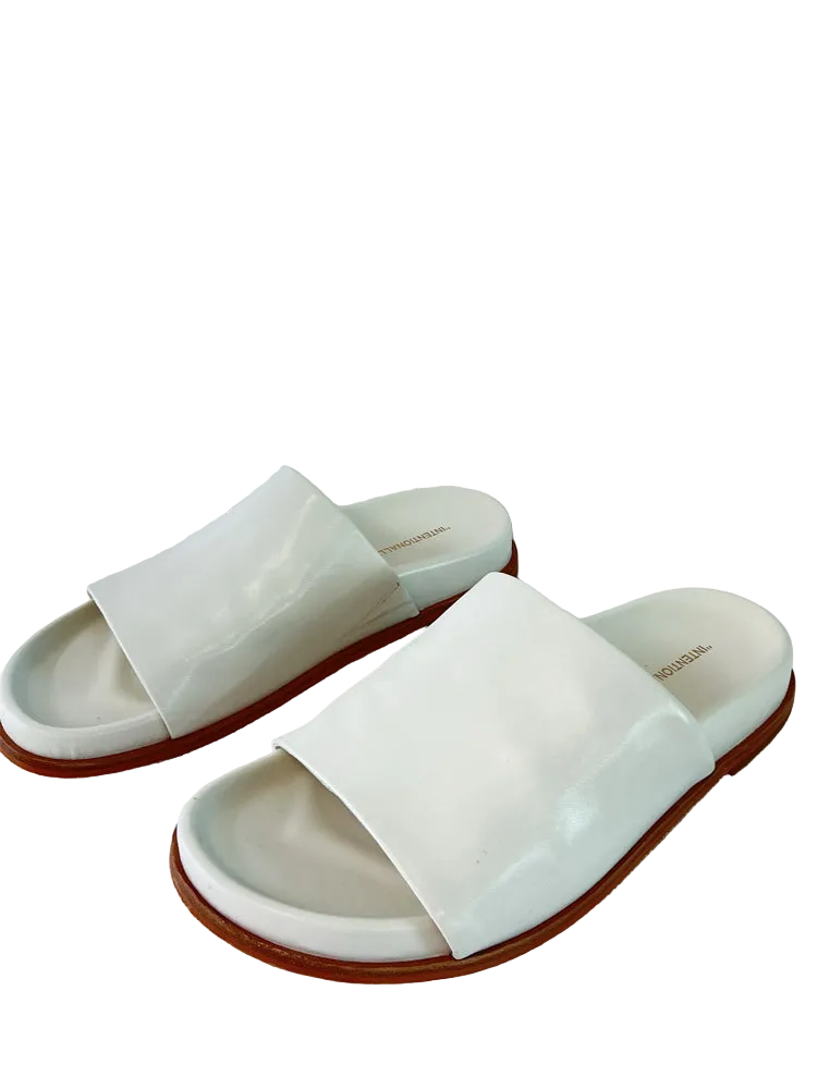 Intentionally Shoe Size 8 Walnut Sandals