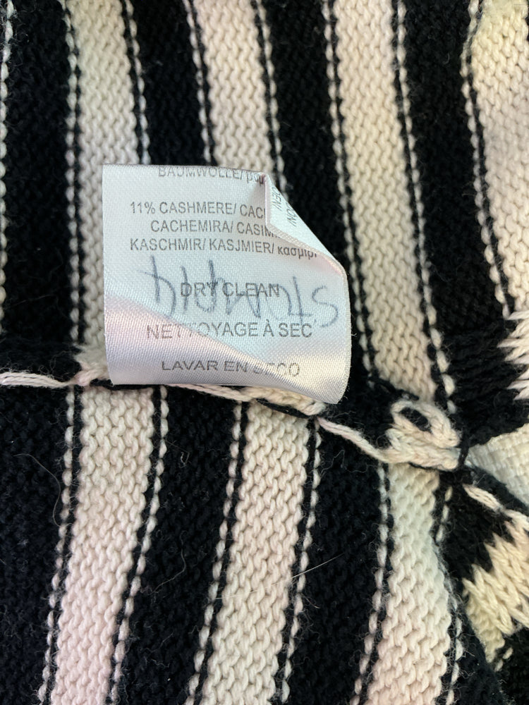 Velvet by Graham Spencer Size S Black & Cream Sweater