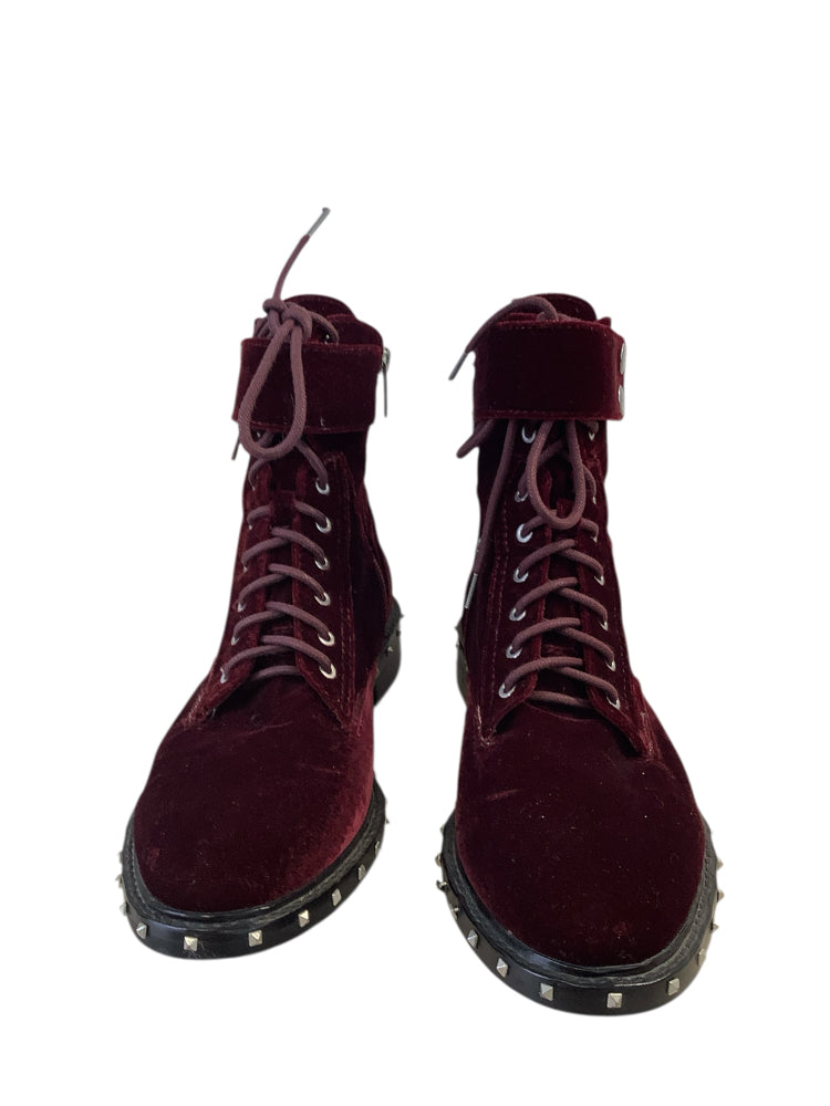 Vince Camuto Shoe Size 9.5 Burgundy Booties