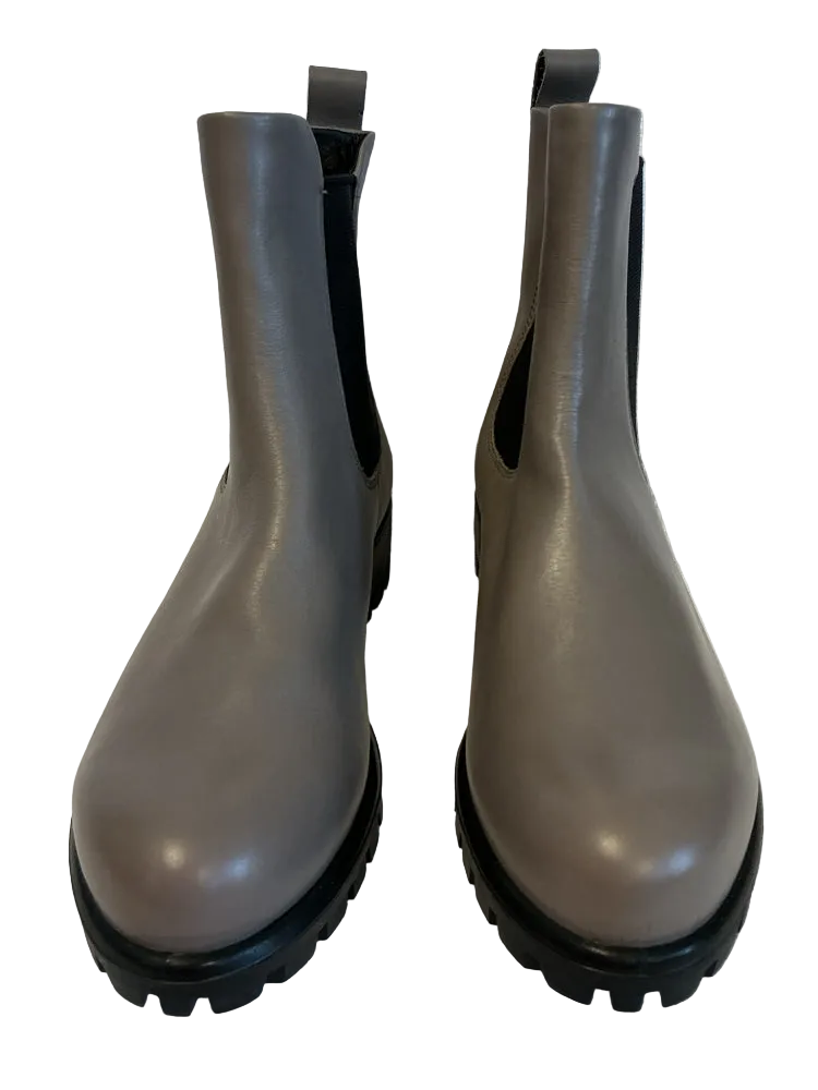 ecco Shoe Size 8.5 Gray & Black Booties