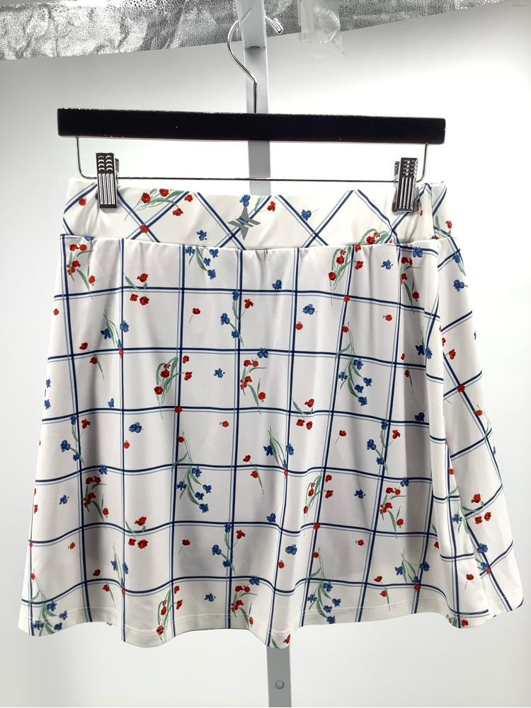 Tuckernuck Size M White multi Skort