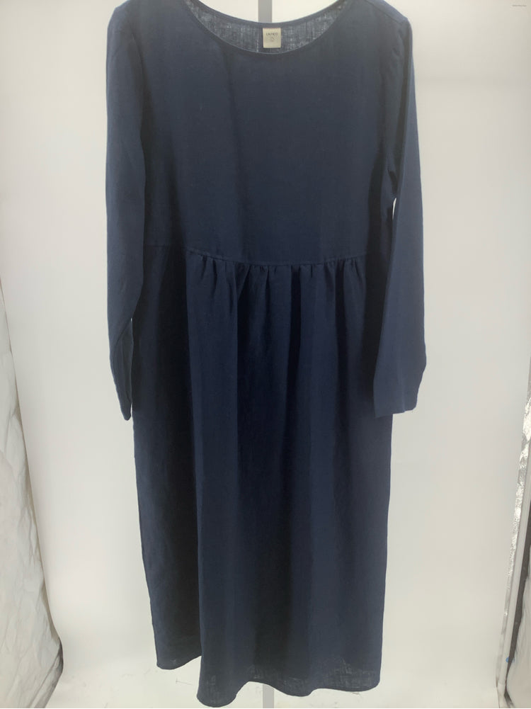 Lintico Size L Navy Dress