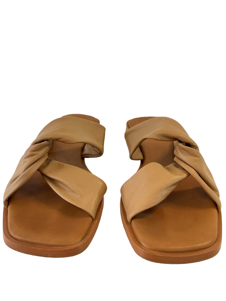 Alohas Shoe Size 7.5 Brown Sandals