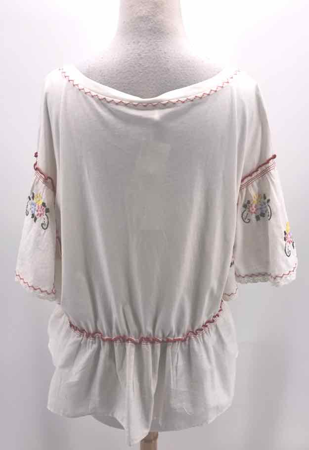 Size L by anthropologie Shirt