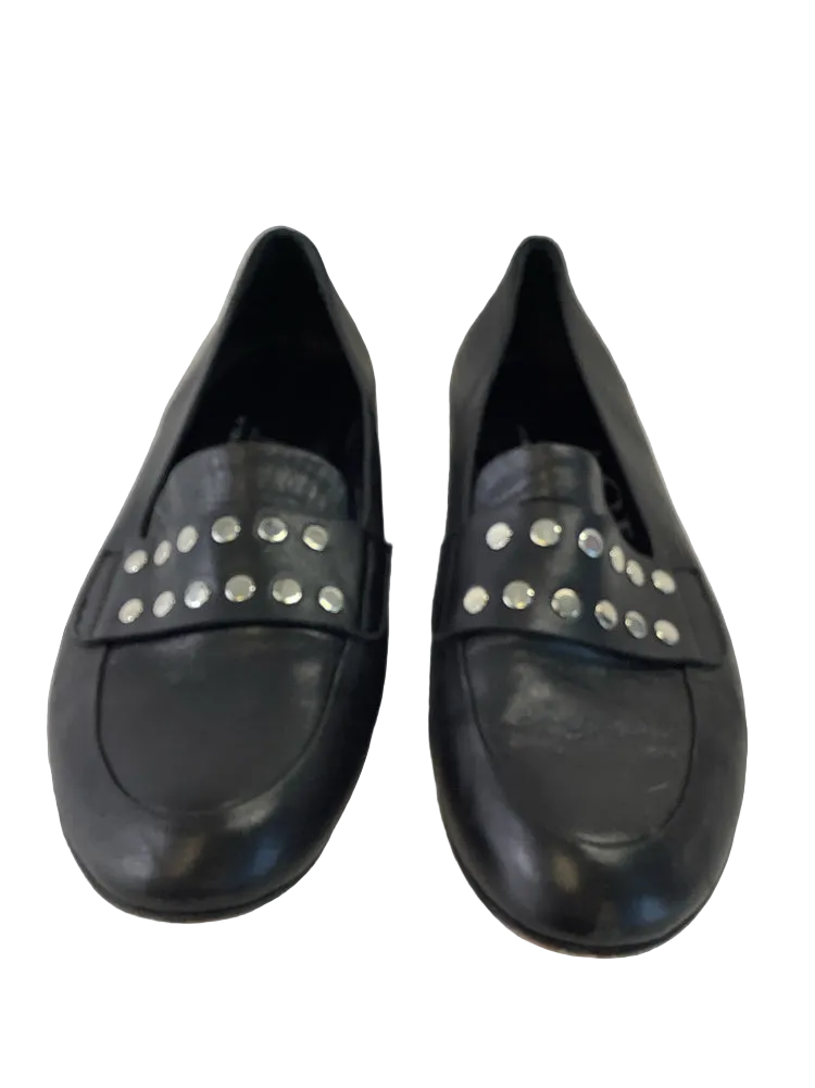 Vero Cuoio Shoe Size 6.5 Black & Silver Loafers