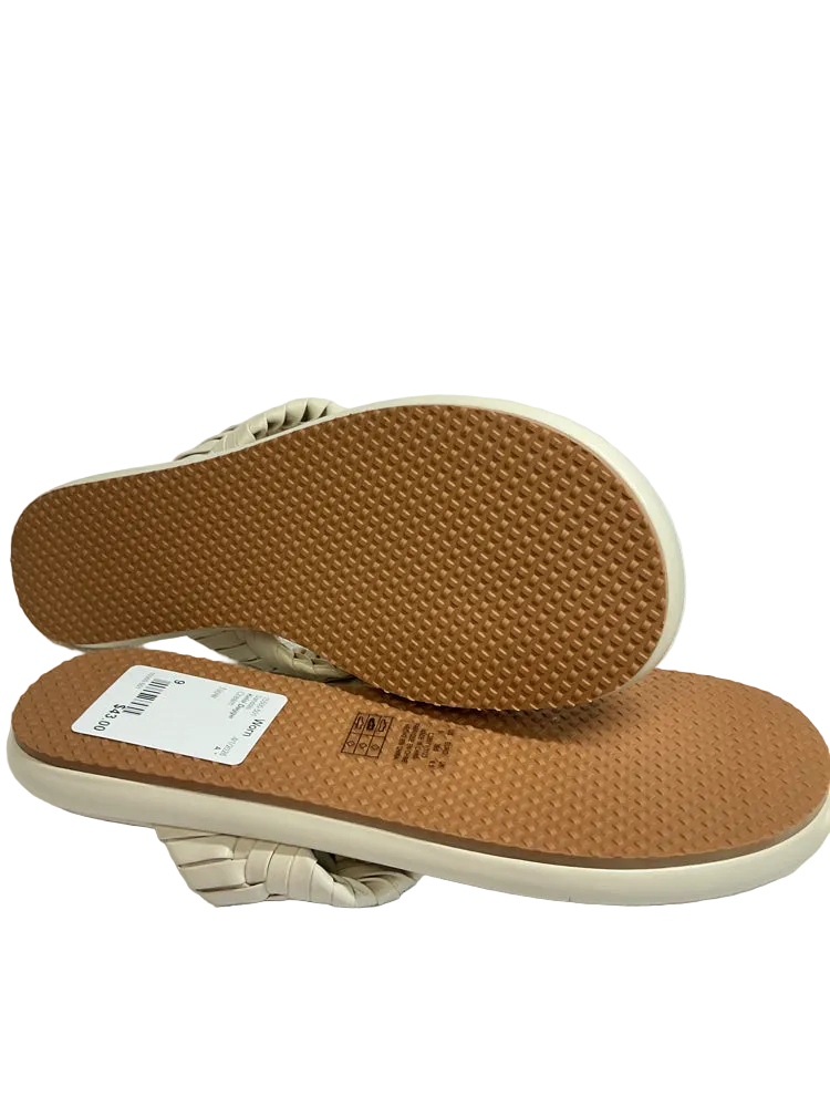 Kelsi Dagger Shoe Size 9 Cream Sandals