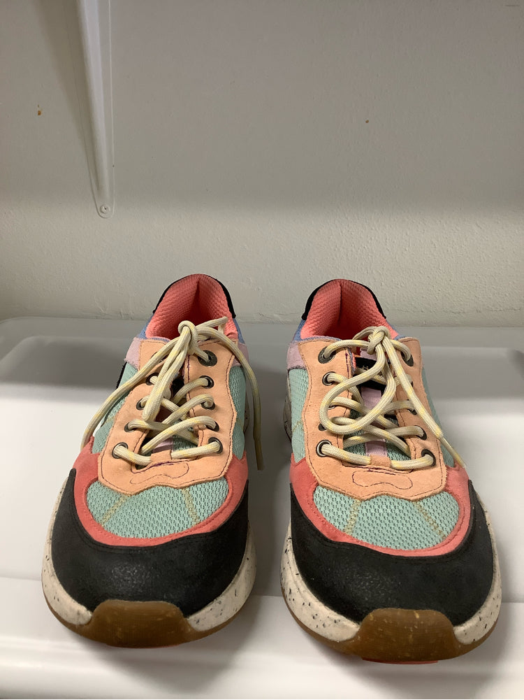 Taos Shoe Size 11 Multi-Color Sneakers