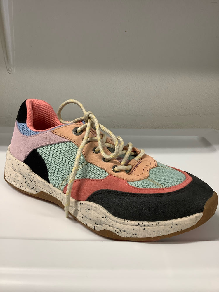 Taos Shoe Size 11 Multi-Color Sneakers