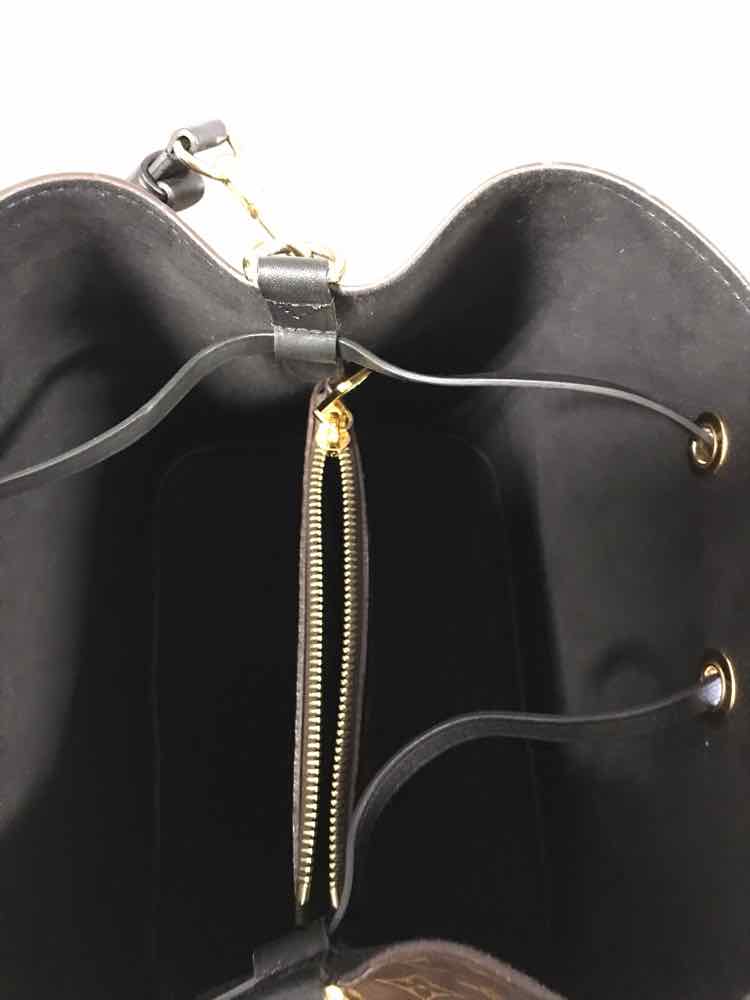 Louis Vuitton Monogram NeoNoe MM Handbags