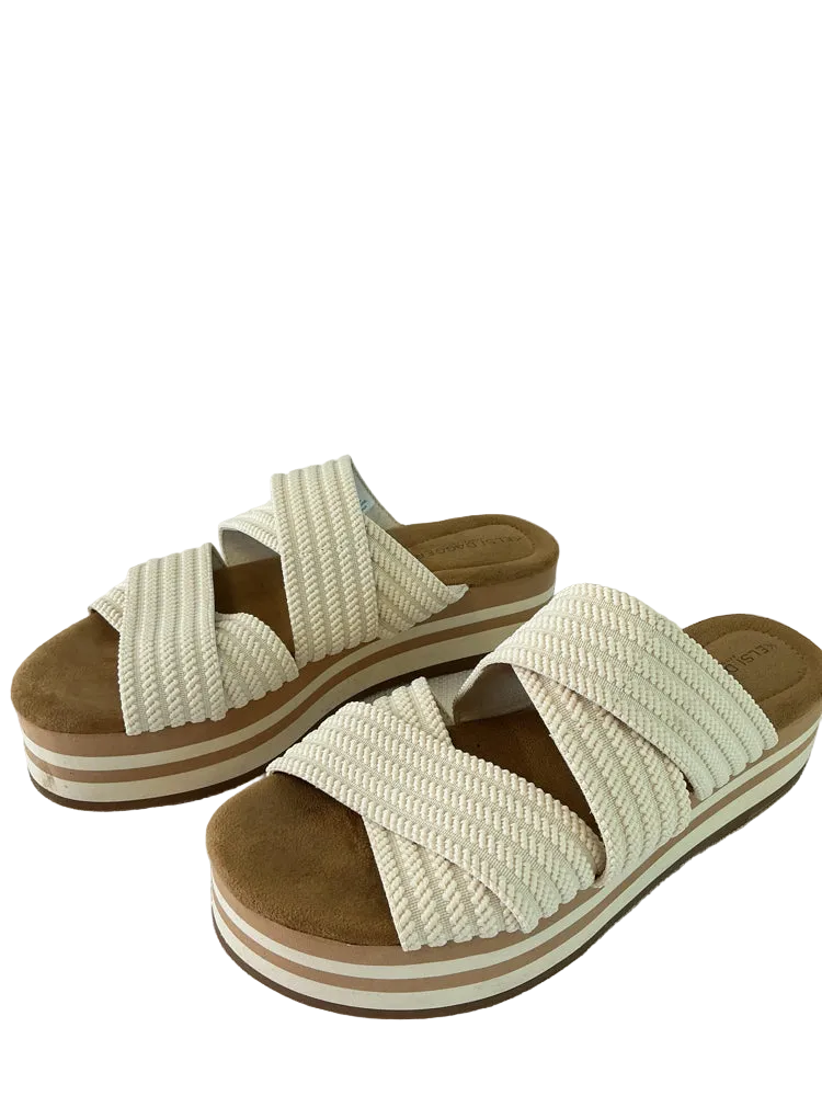 Kelsi Dagger Shoe Size 8 Cream Sandals