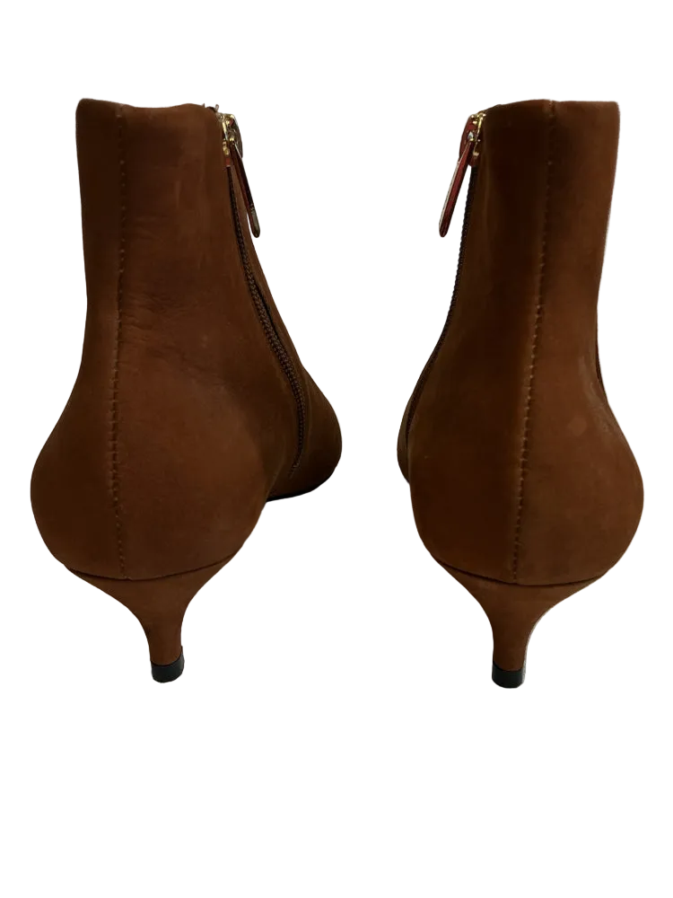 Carrano Shoe Size 7 Brown Booties
