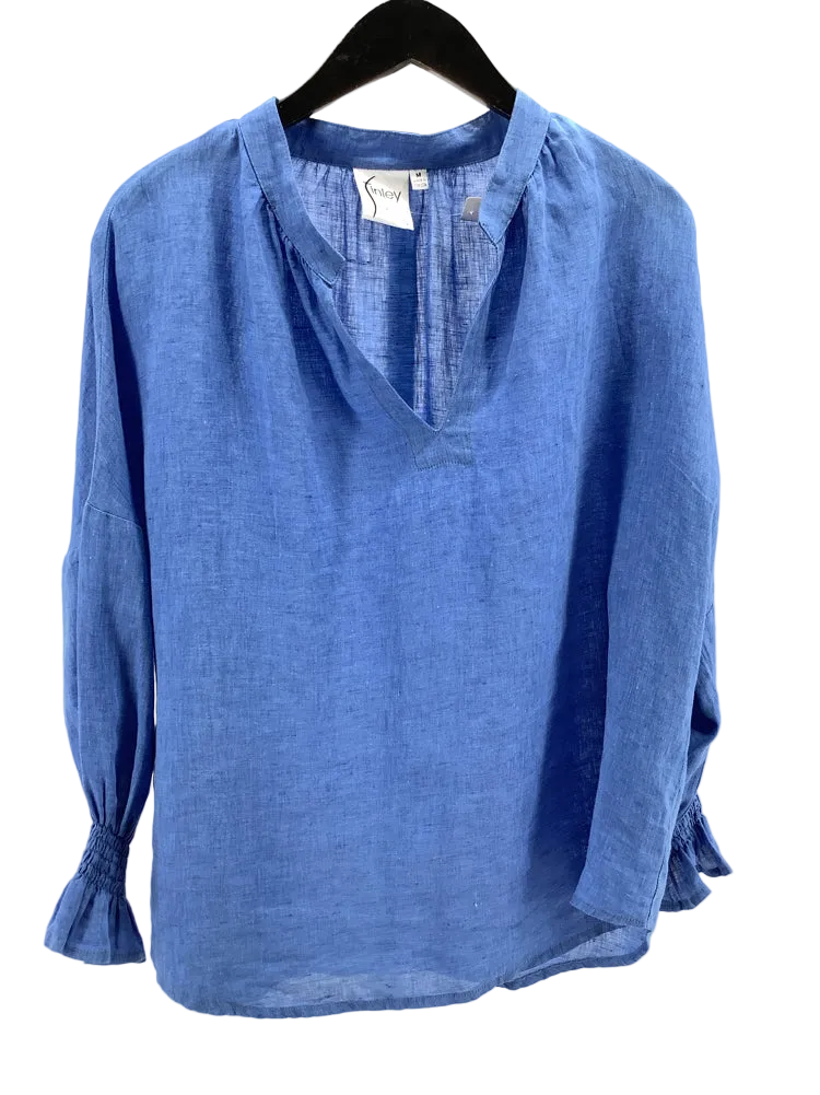 Finley Size M Blue Shirt