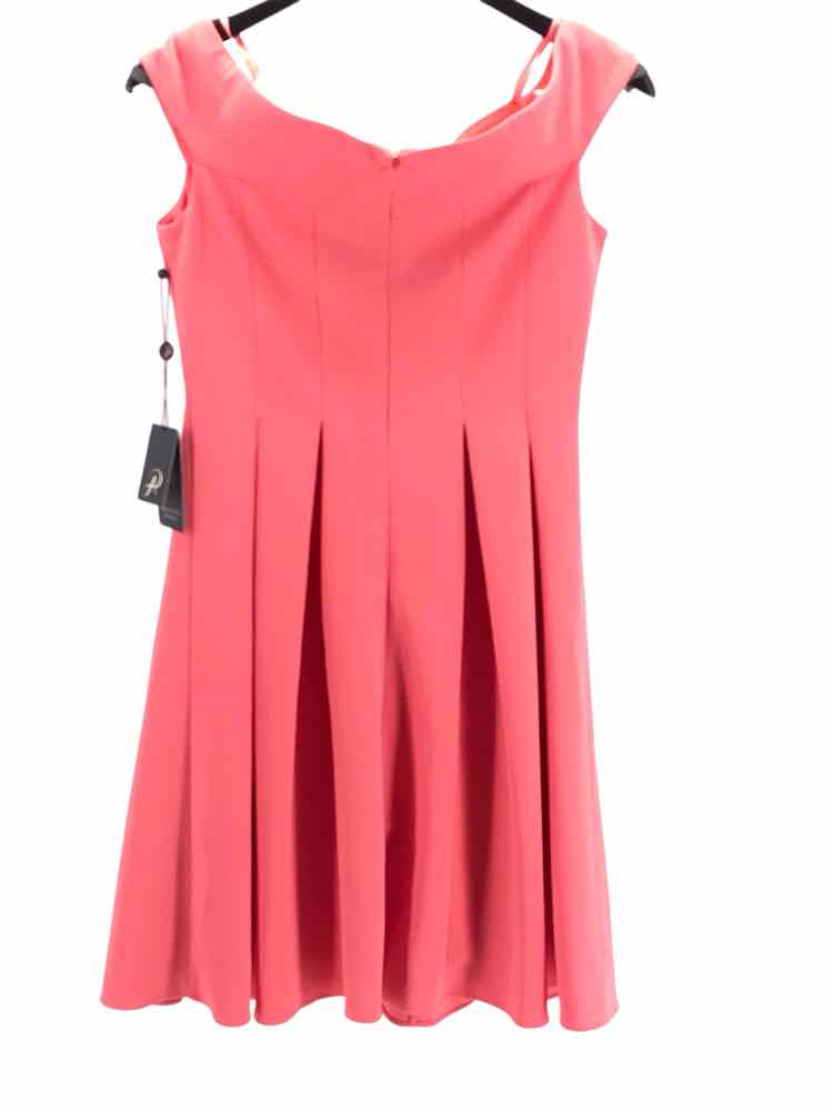 Adrianna Papell Size 2 Coral Dress
