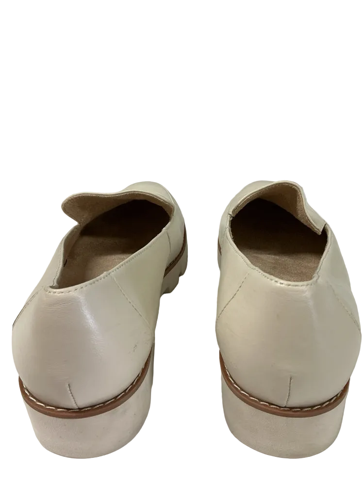 Vionic Shoe Size 7 Tan Kensley Loafers