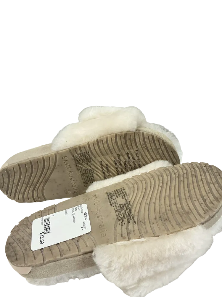 EMU Shoe Size 7 White Slides
