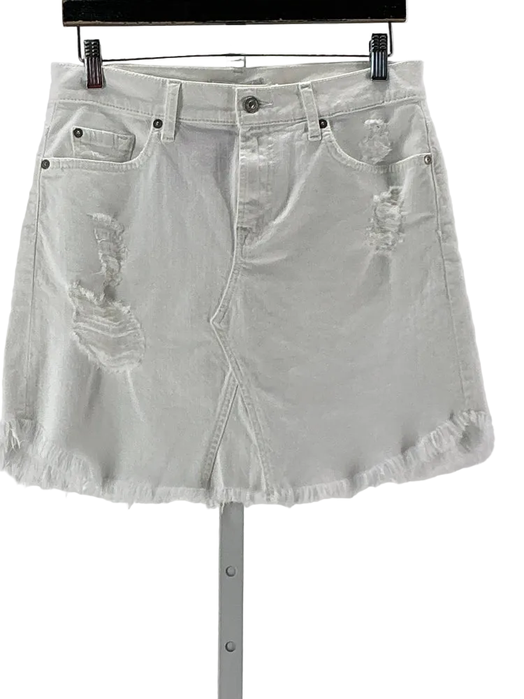 7 For All Mankind Size 27 White Skirt