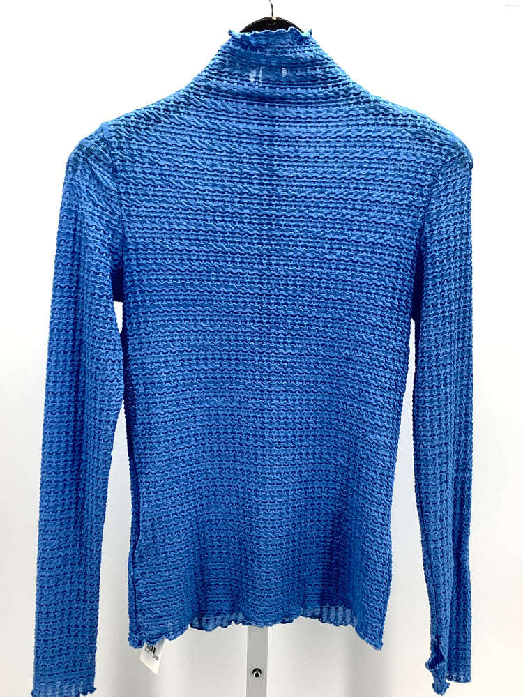 find me now Size M Blue Wanda Shirt