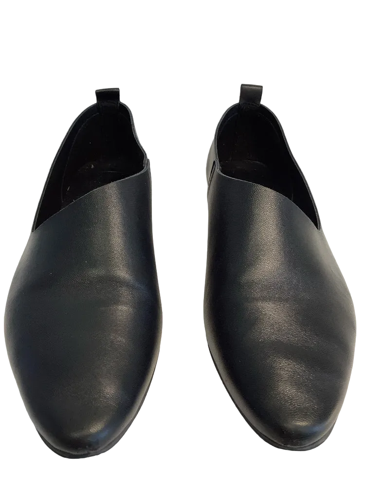 All Black Shoe Size 8 Black Flats