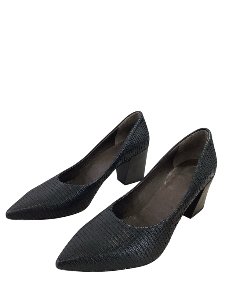 coclico Shoe Size 8/8.5 Black Heels