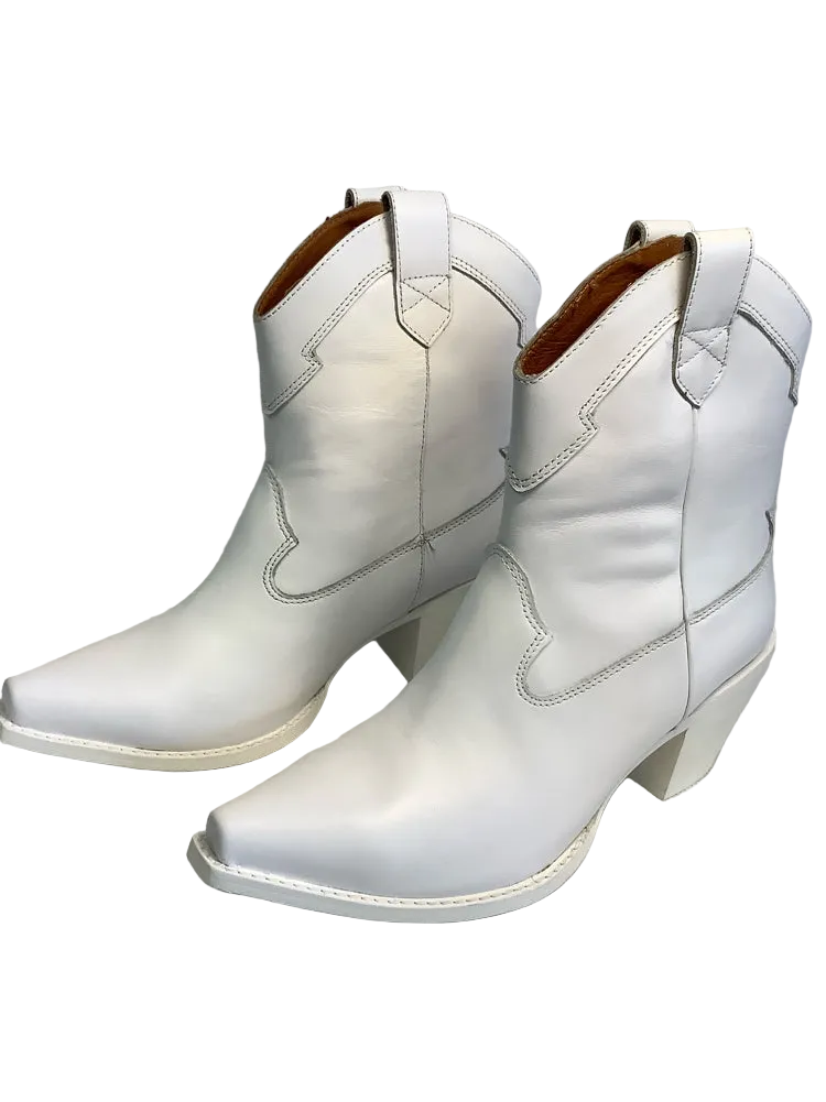 Jeffrey Campbell Shoe Size 8 White Rancher-Lo Booties