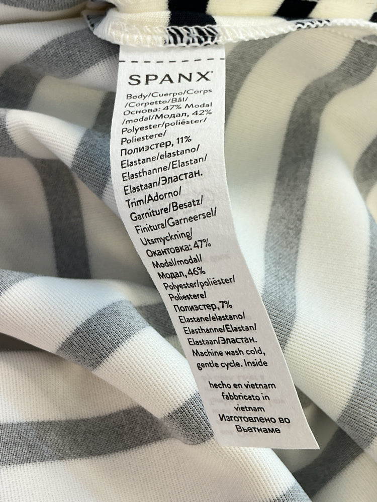 Spanx Size XS Navy & white AirEssentials Dress