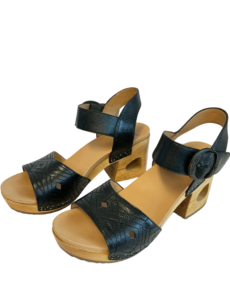 Dansko Shoe Size 10.5 Black Odele Heels