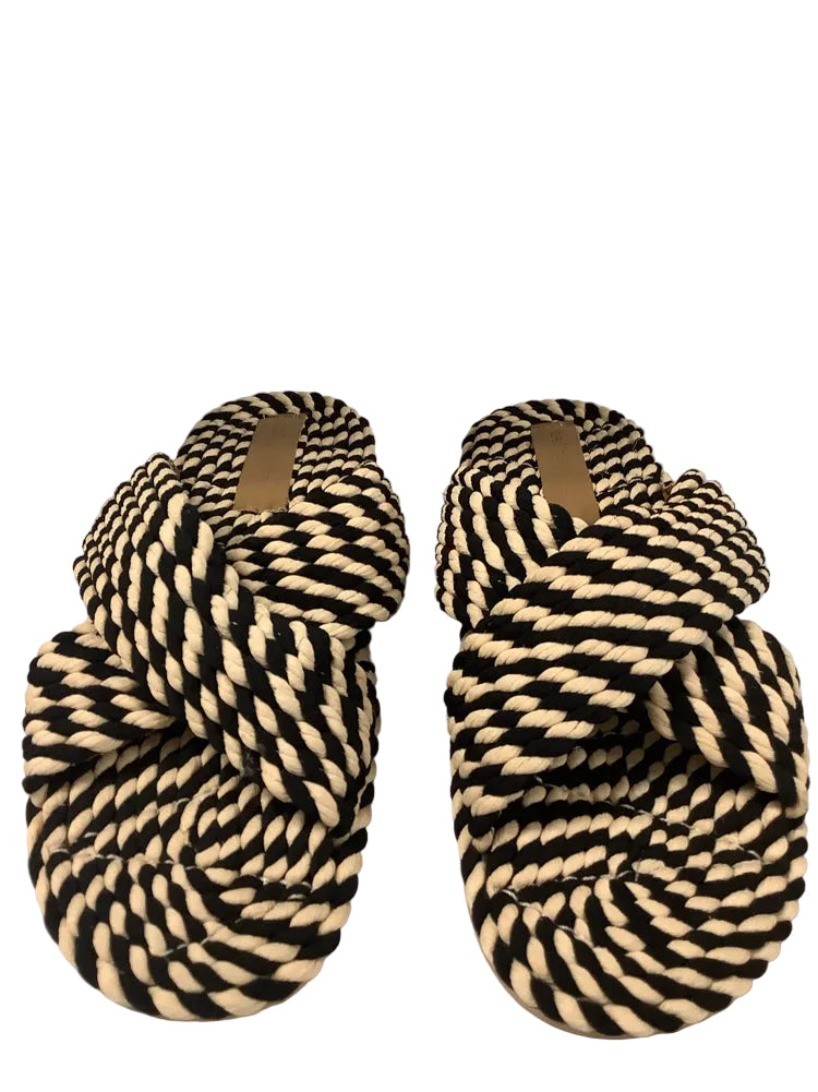 Salt + Umber Shoe Size 9 Black & White Saraya Slides