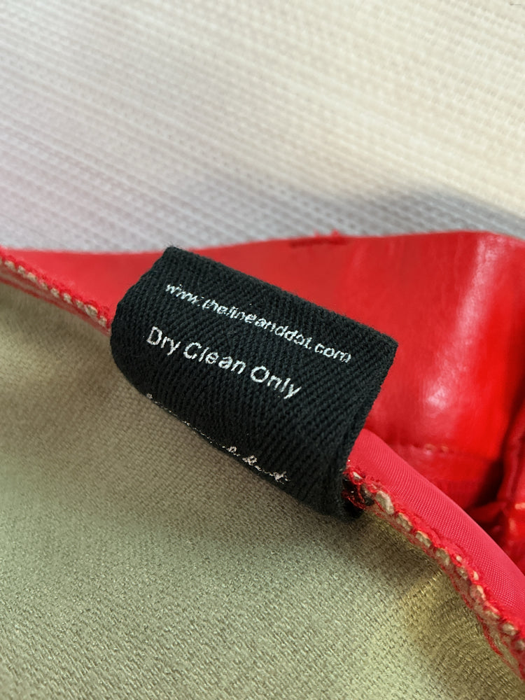 Line & Dot Size L Red Pants